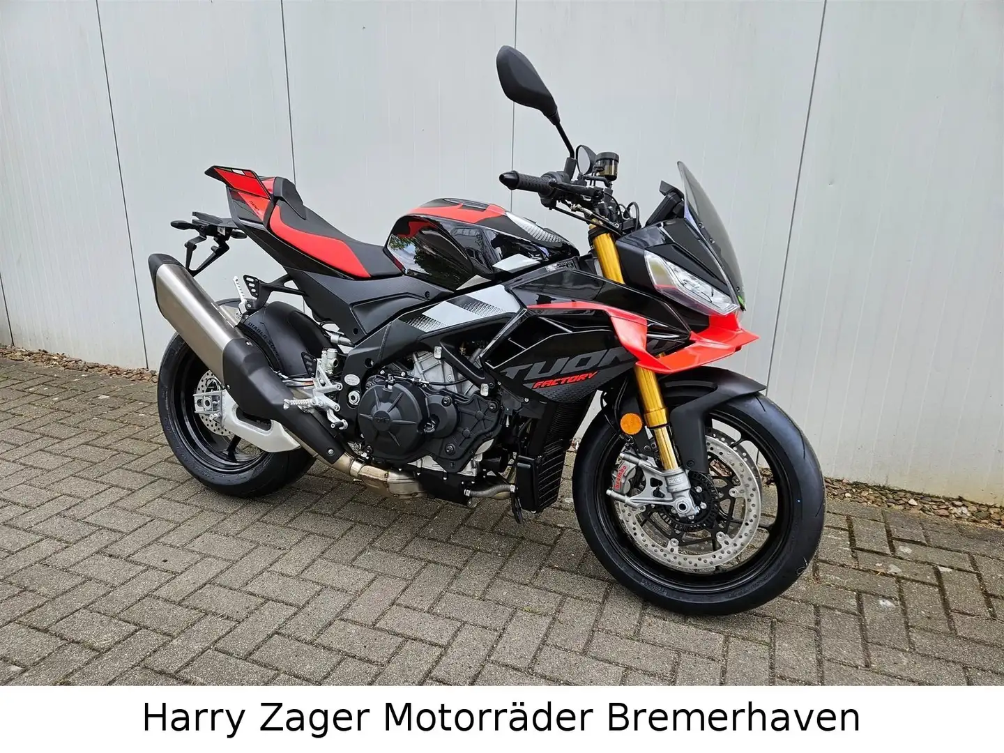Aprilia Tuono V4 1100 Factory sofort lieferbar! 2025! Чорний - 1