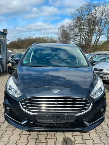 Ford Galaxy Titanium