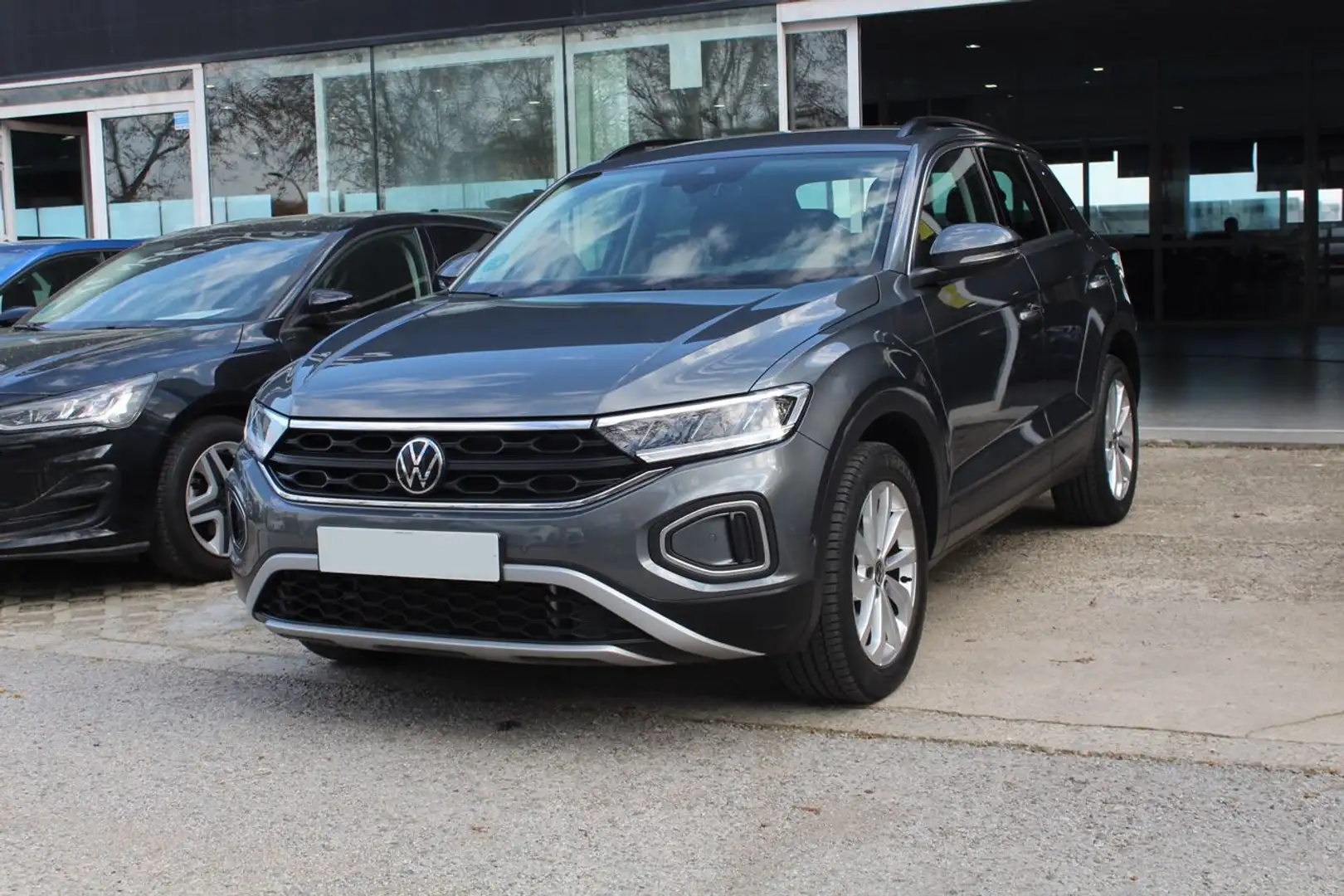Volkswagen T-Roc 1.5 TSI Life DSG7 Gris - 2