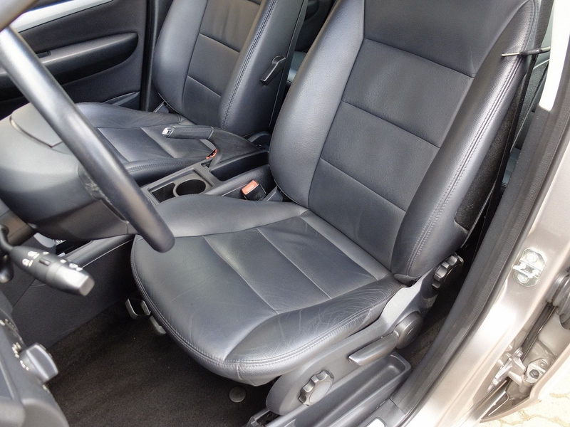 Mercedes-Benz A 150 A150 Avantgarde-Leder-Klima-SHZ-79Tkm-Scheckheft — photo 7
