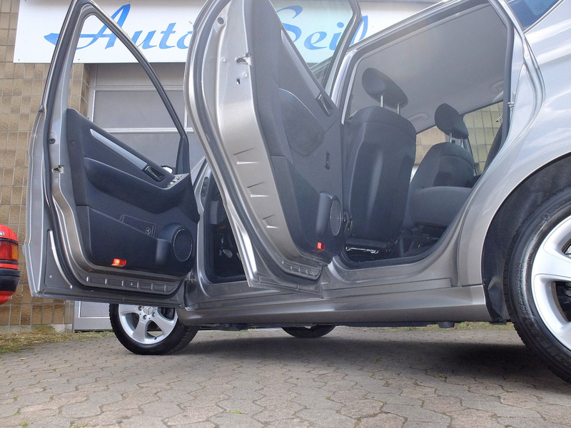 Mercedes-Benz A 150 A150 Avantgarde-Leder-Klima-SHZ-79Tkm-Scheckheft — photo 4
