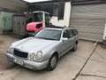 Mercedes-Benz E 320 T Avantgarde 7 Sitze Silber - thumbnail 1