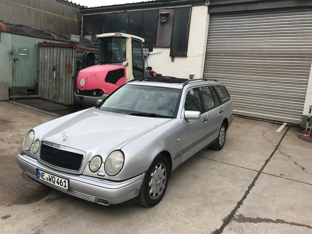 Mercedes-Benz E 320
