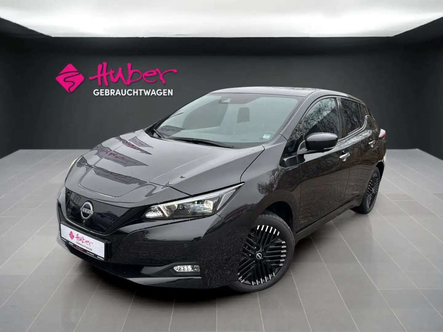 Nissan Leaf N-CONNECTA 59 kWh (* 360°-KAMERA * NAVI *) Zwart - 1