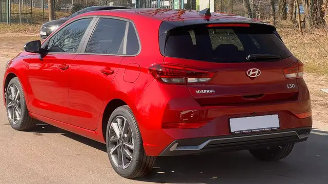 Hyundai I30 view 4
