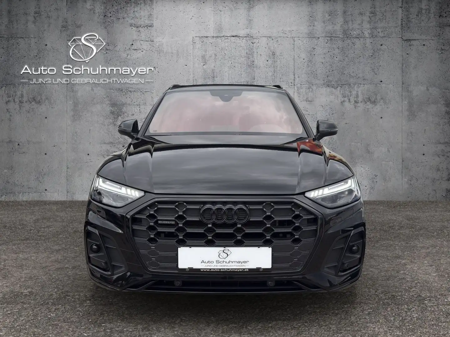 Audi Q5 55 TFSI e PHEV quattro S-line Aut. Schwarz - 2