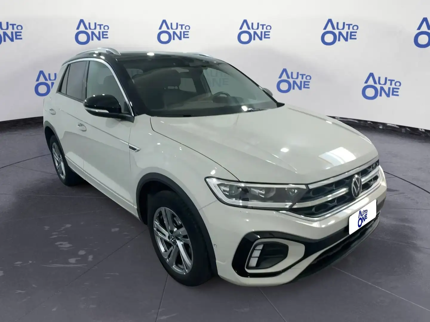 Volkswagen T-Roc 1.5 TSI 150Cv C.Auto R-Line - autoone.it - 2k* Bianco - 1