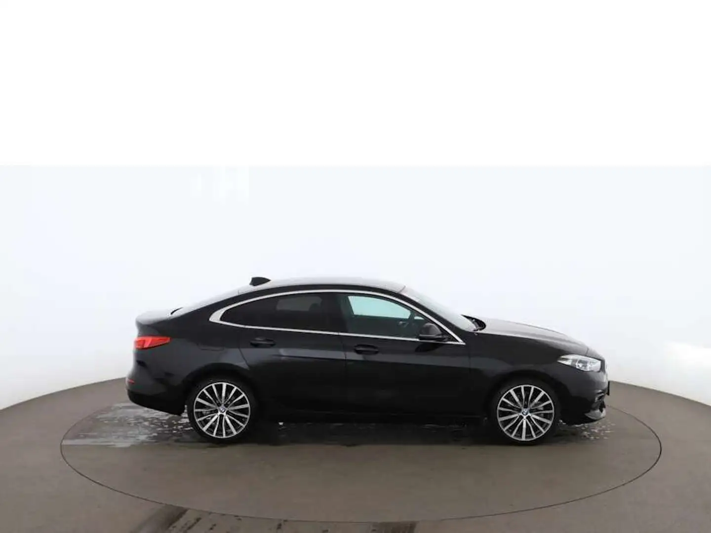 BMW 218 i Gran Coupe Sport Aut LED NAVI LEDER SITZHZG Fekete - 2