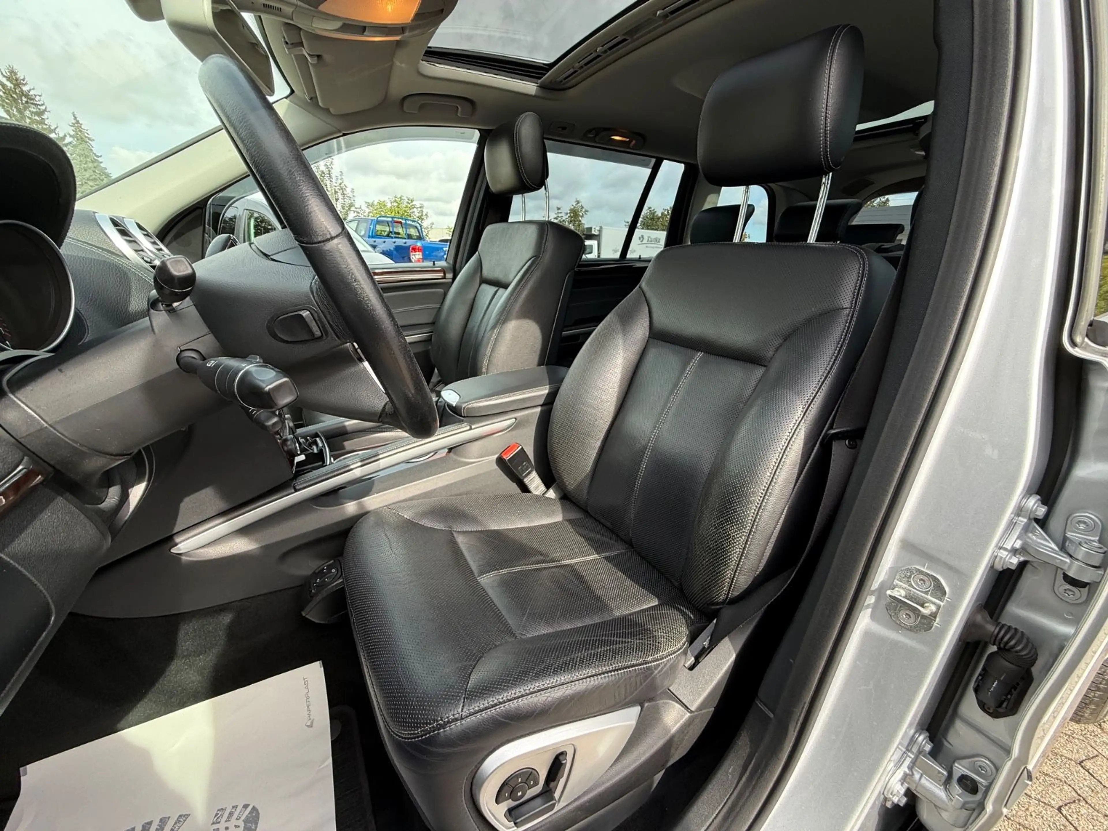 Mercedes-Benz GL 450 4Matic 7Sitzer AHK Pano St.heizng 2xMemor — photo 10