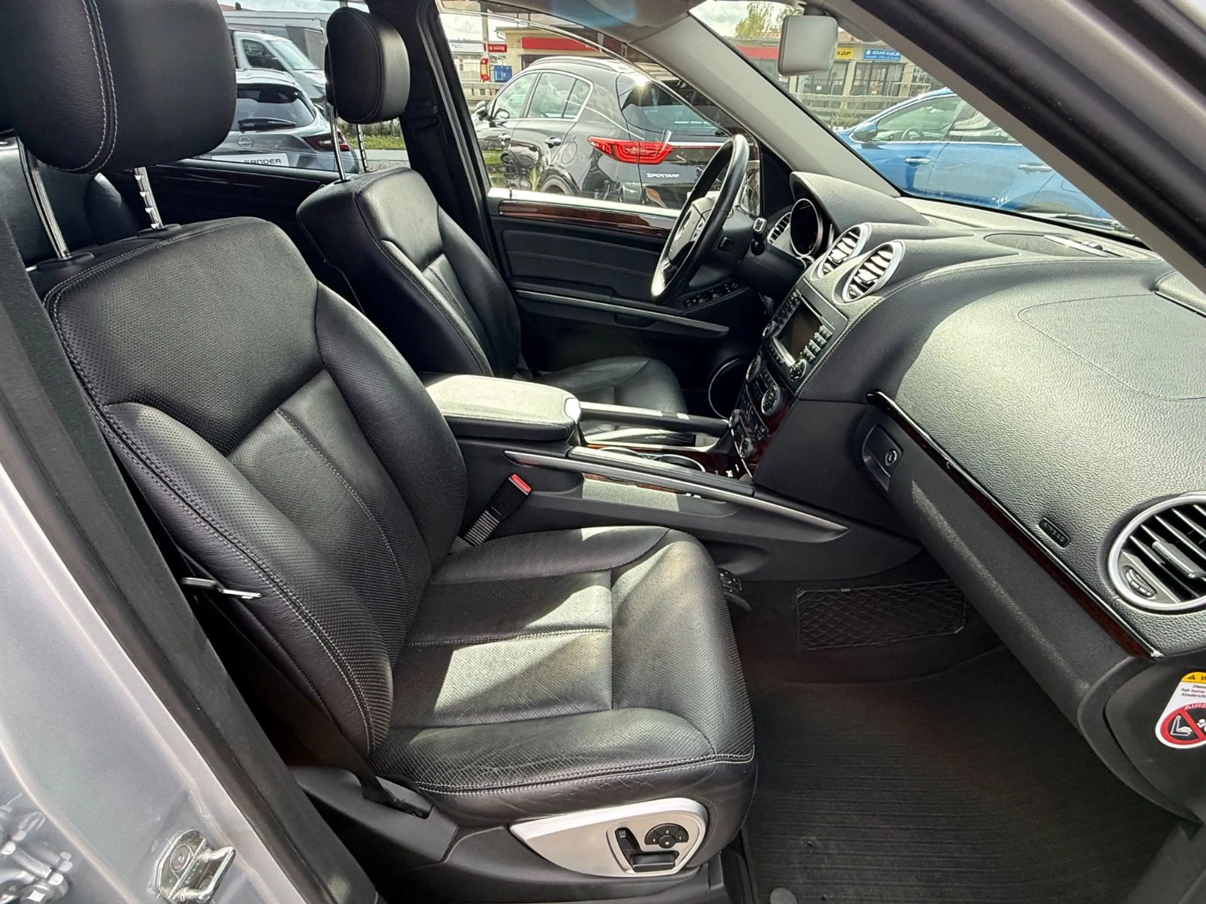 Mercedes-Benz GL 450 4Matic 7Sitzer AHK Pano St.heizng 2xMemor — photo 9