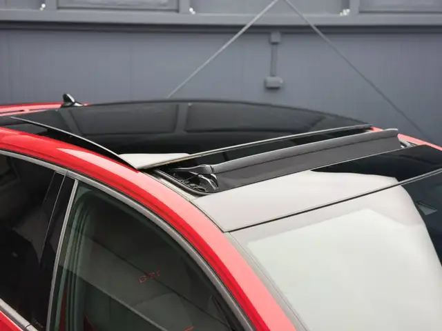 Volkswagen Golf view 14