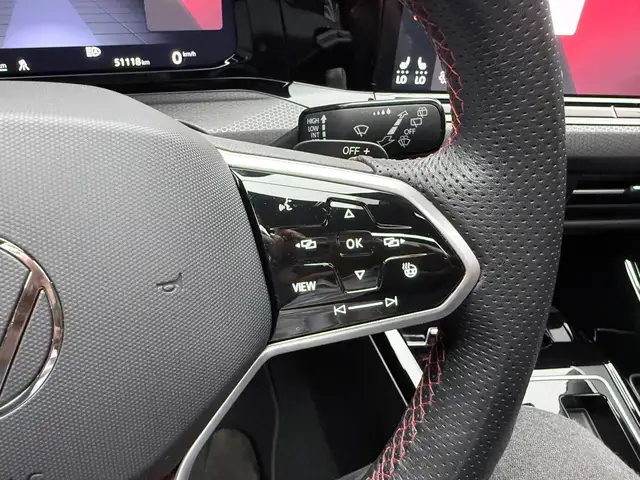 Volkswagen Golf view 29