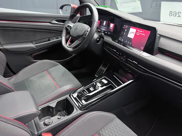 Volkswagen Golf view 17