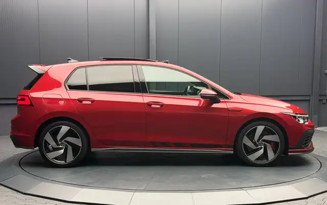 Volkswagen Golf view 11