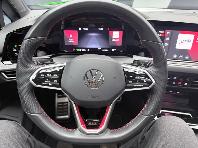 Volkswagen Golf view 28