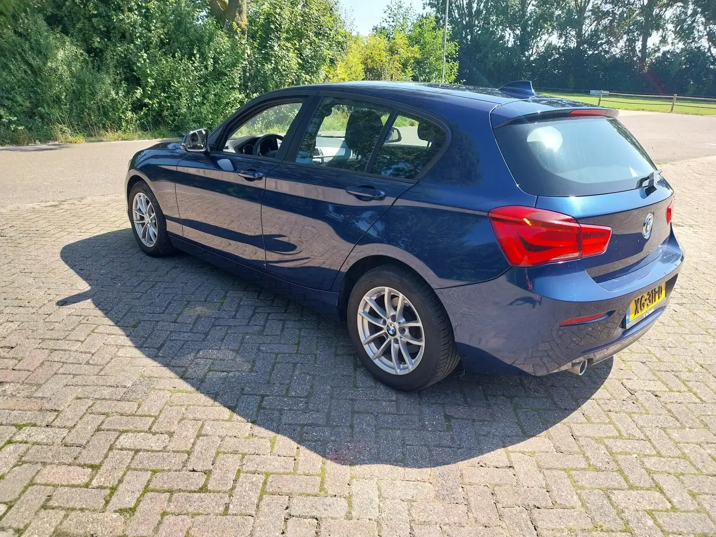 BMW 118 118 C.L. Executive Blauw - 2