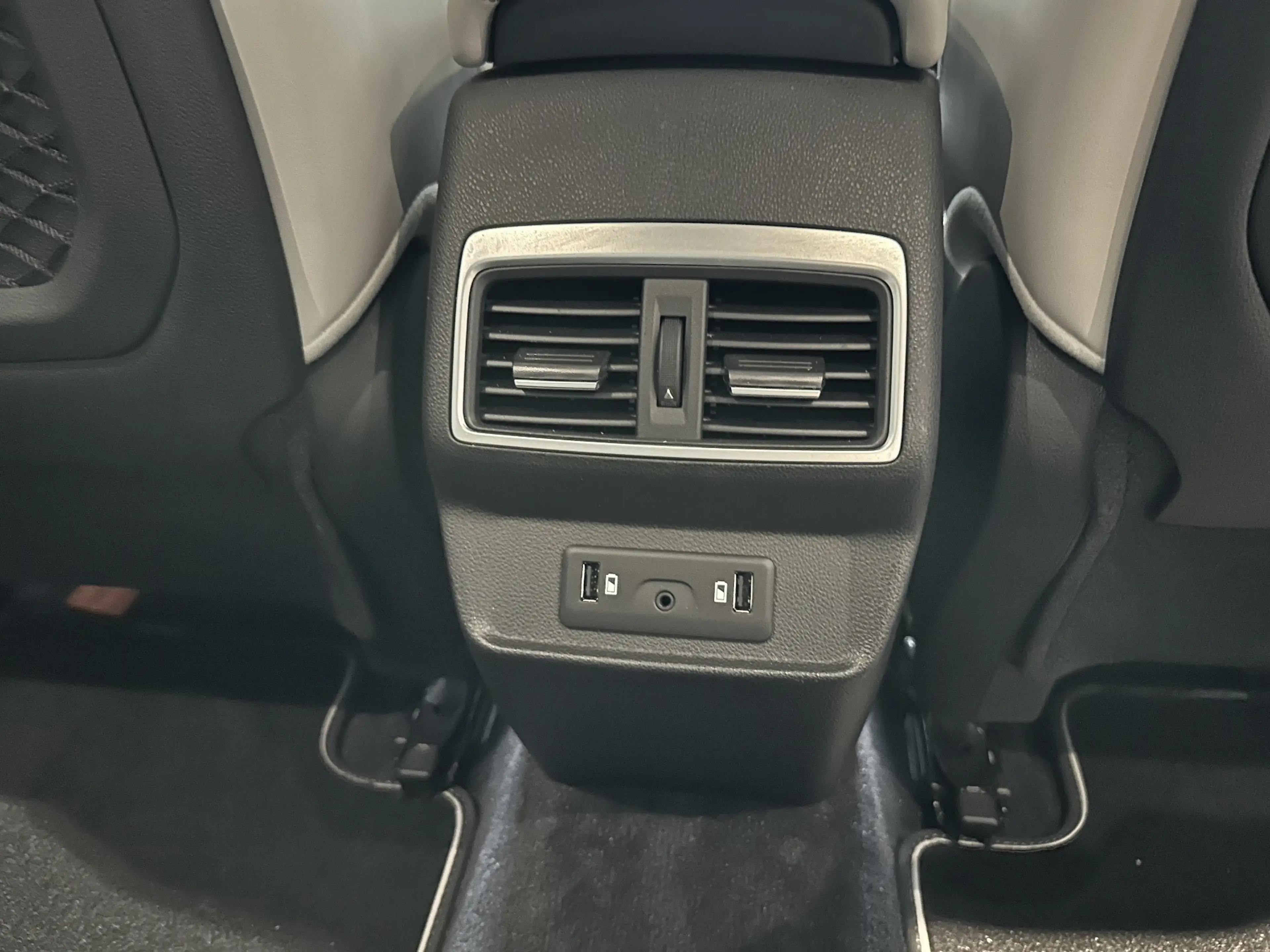 Renault Koleos INITIALE PARIS dCi 185 4WD X-tronic — photo 15