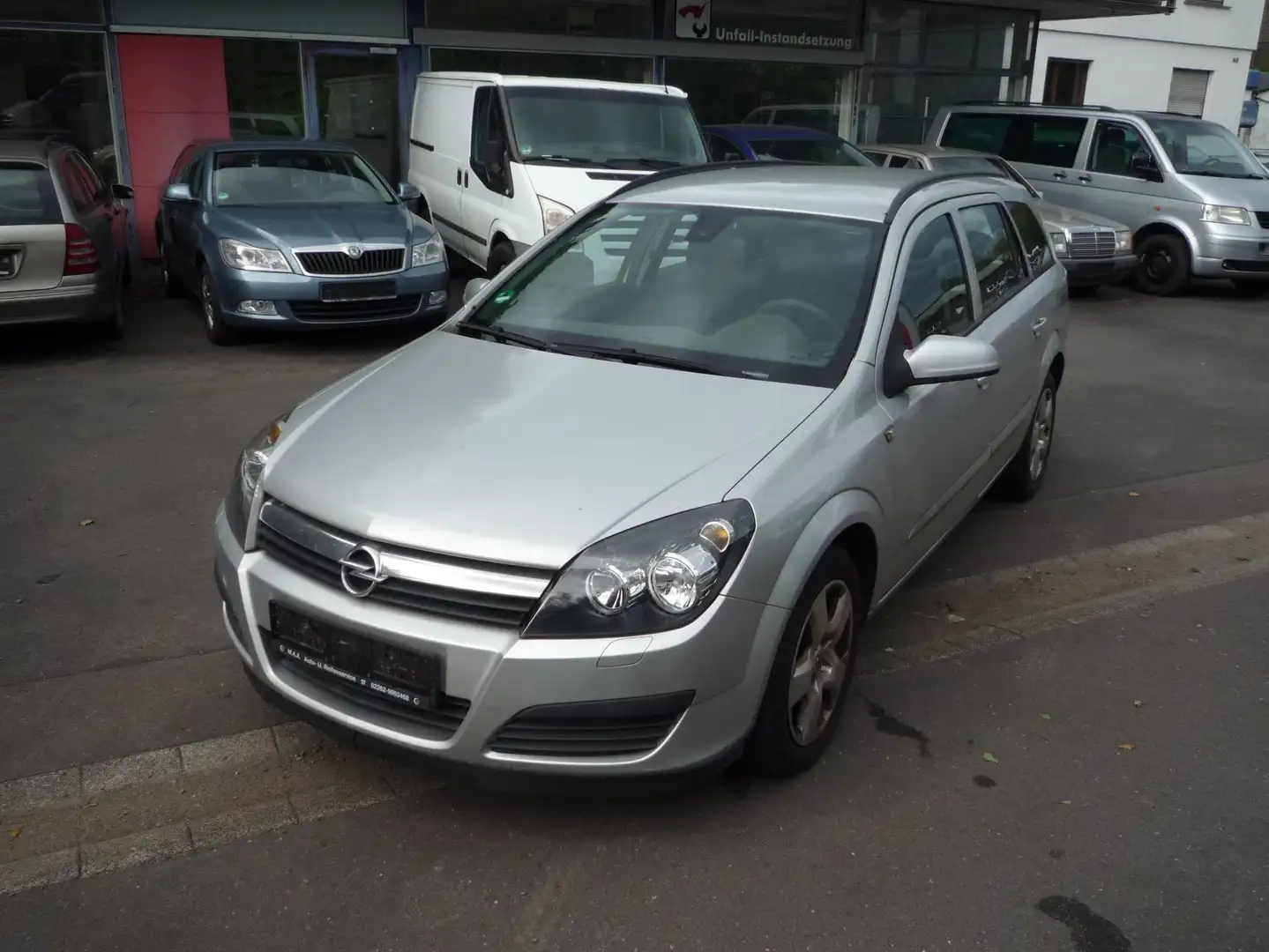 Opel Astra Edition Zilver - 1