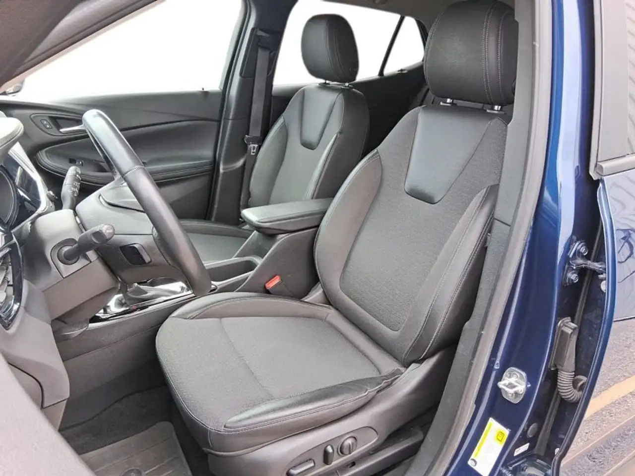 Buick Encore снимка Buick Encore