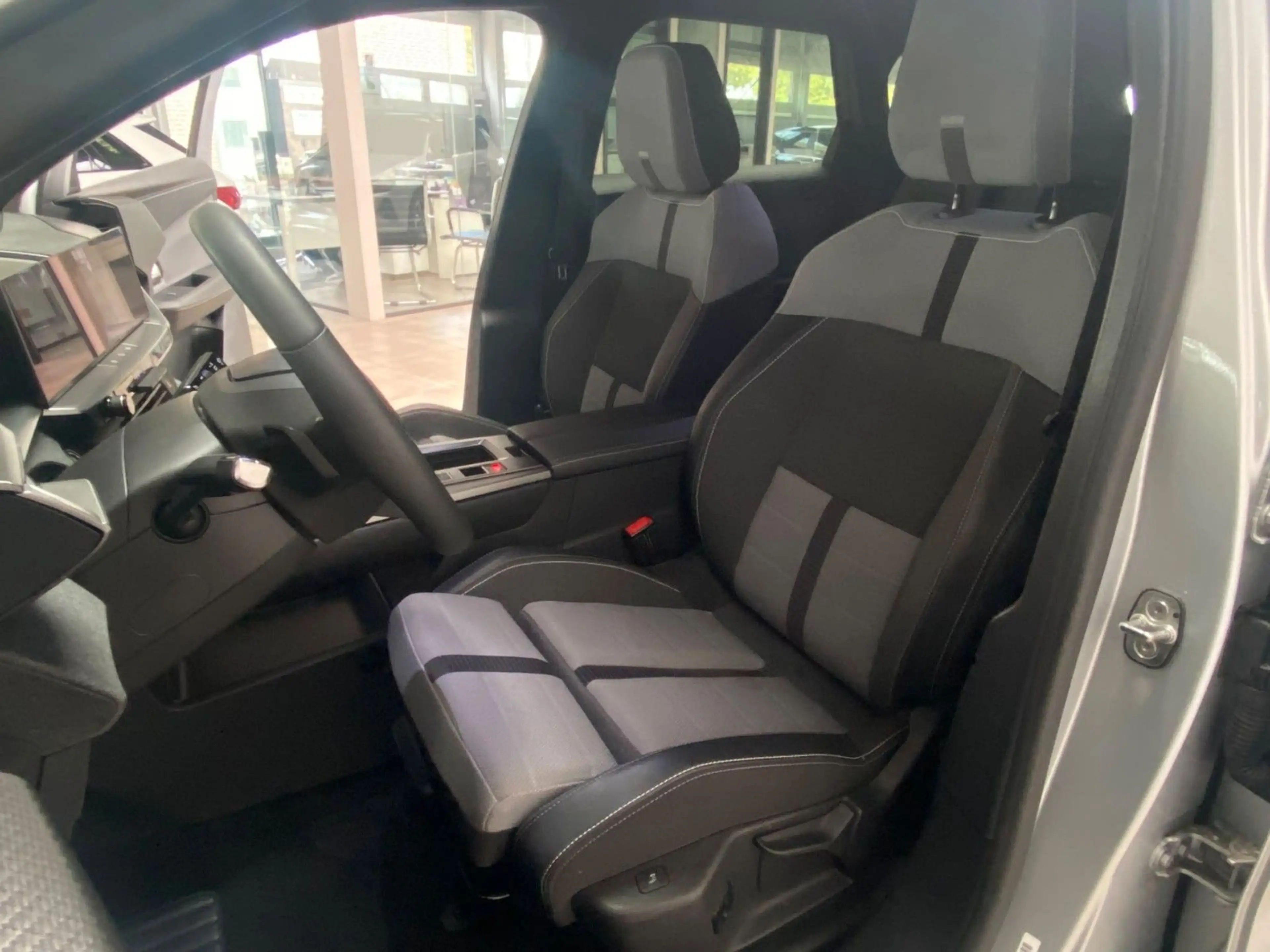 Opel Grandland X Hybrid GS HeadUp ACC LED 360°Kamer — photo 13