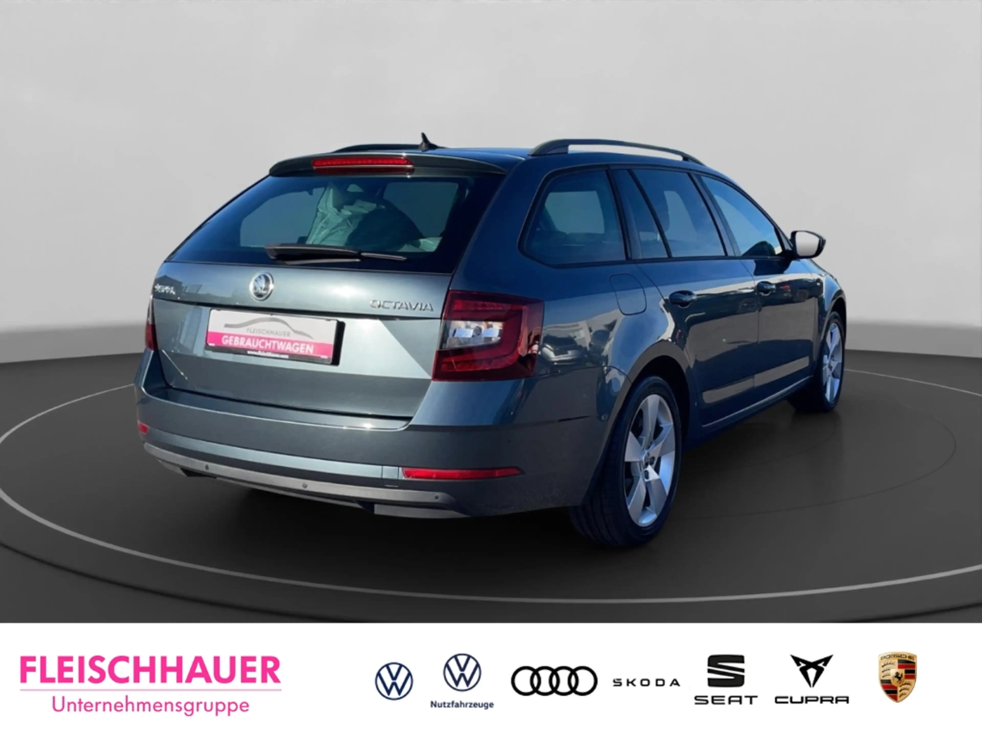 Skoda Octavia Combi 1.5 TSI Clever AHK Business Amundsen ACC LED — photo 7