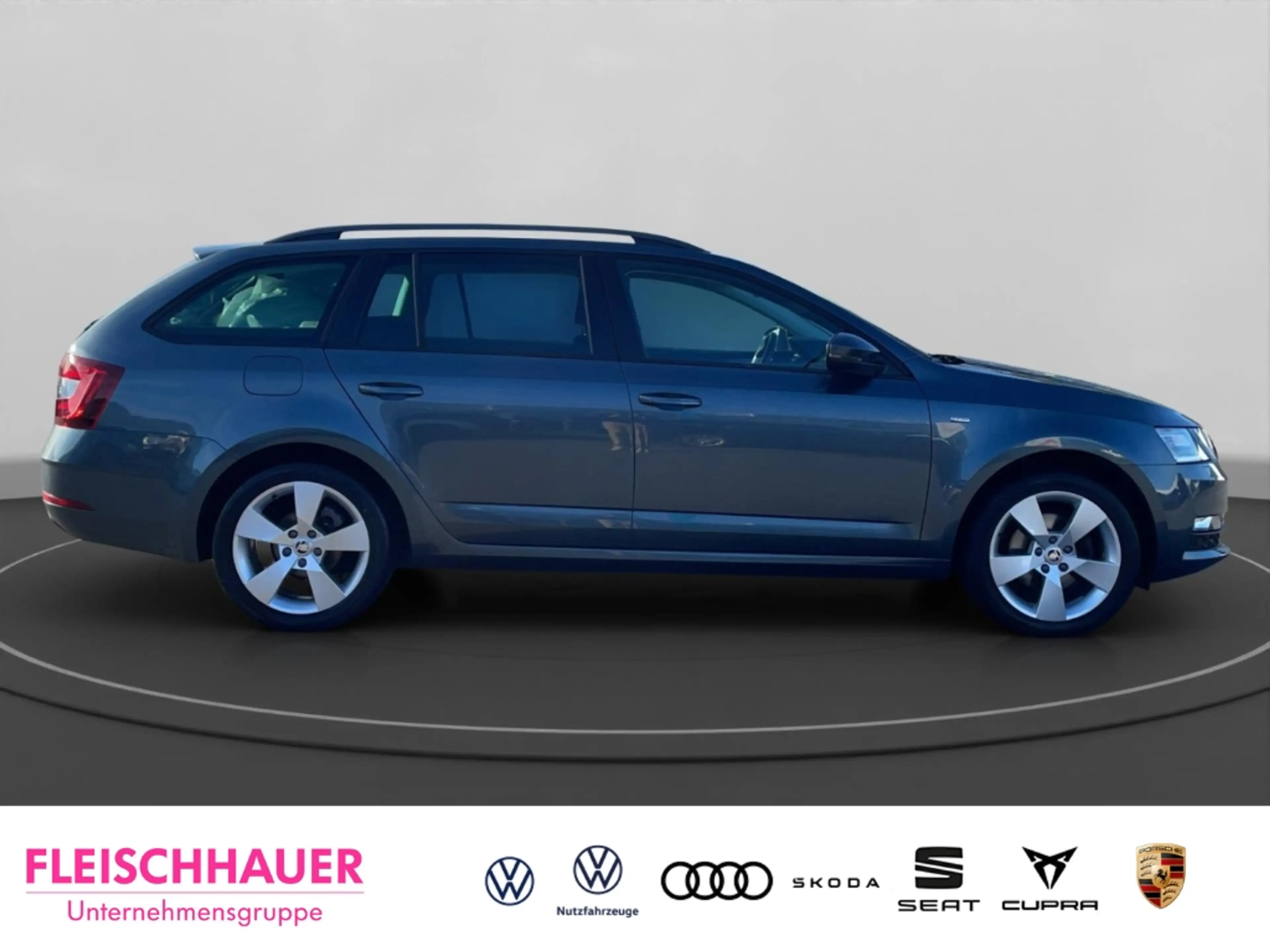 Skoda Octavia Combi 1.5 TSI Clever AHK Business Amundsen ACC LED — photo 8