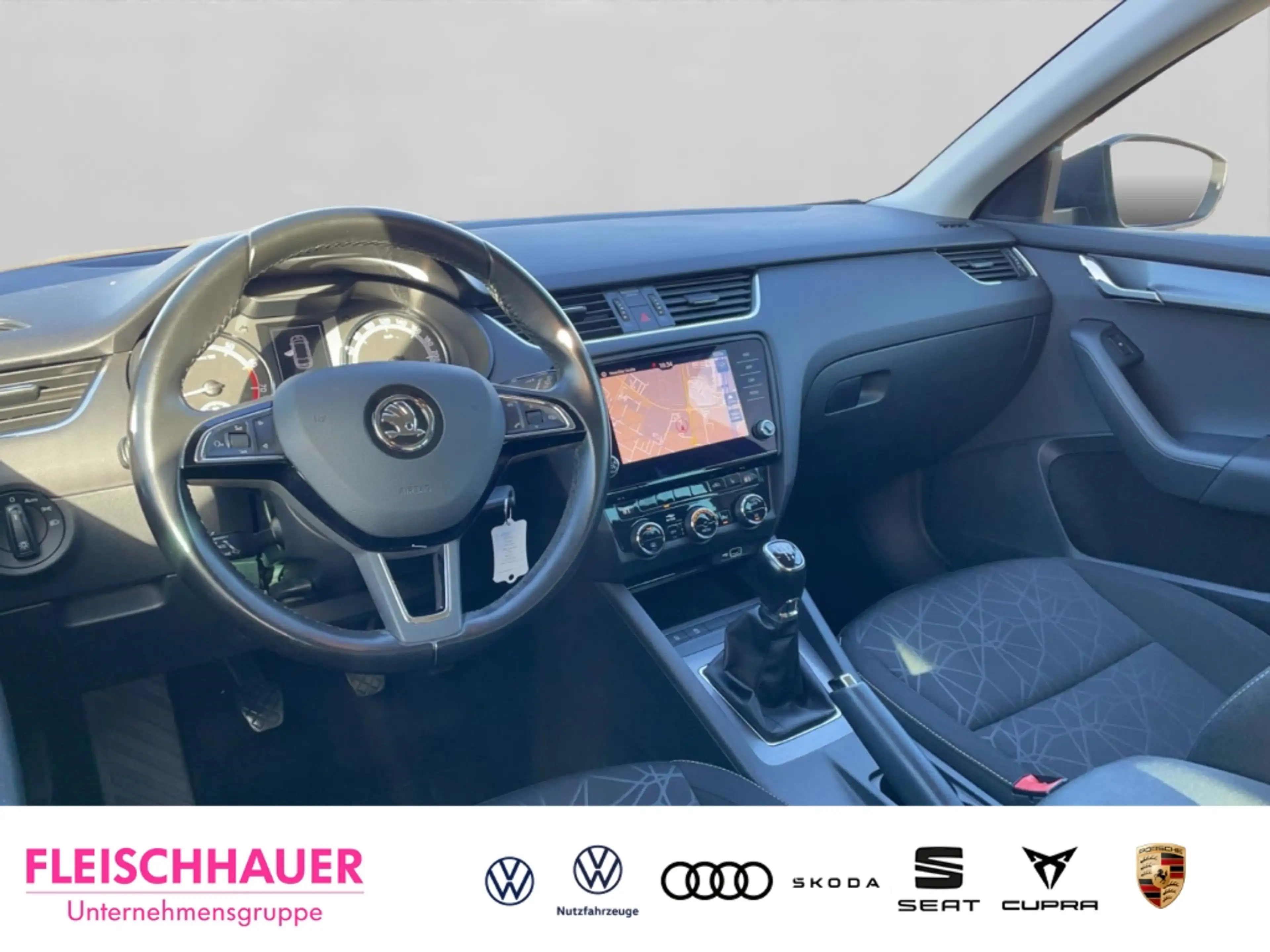 Skoda Octavia Combi 1.5 TSI Clever AHK Business Amundsen ACC LED — photo 13