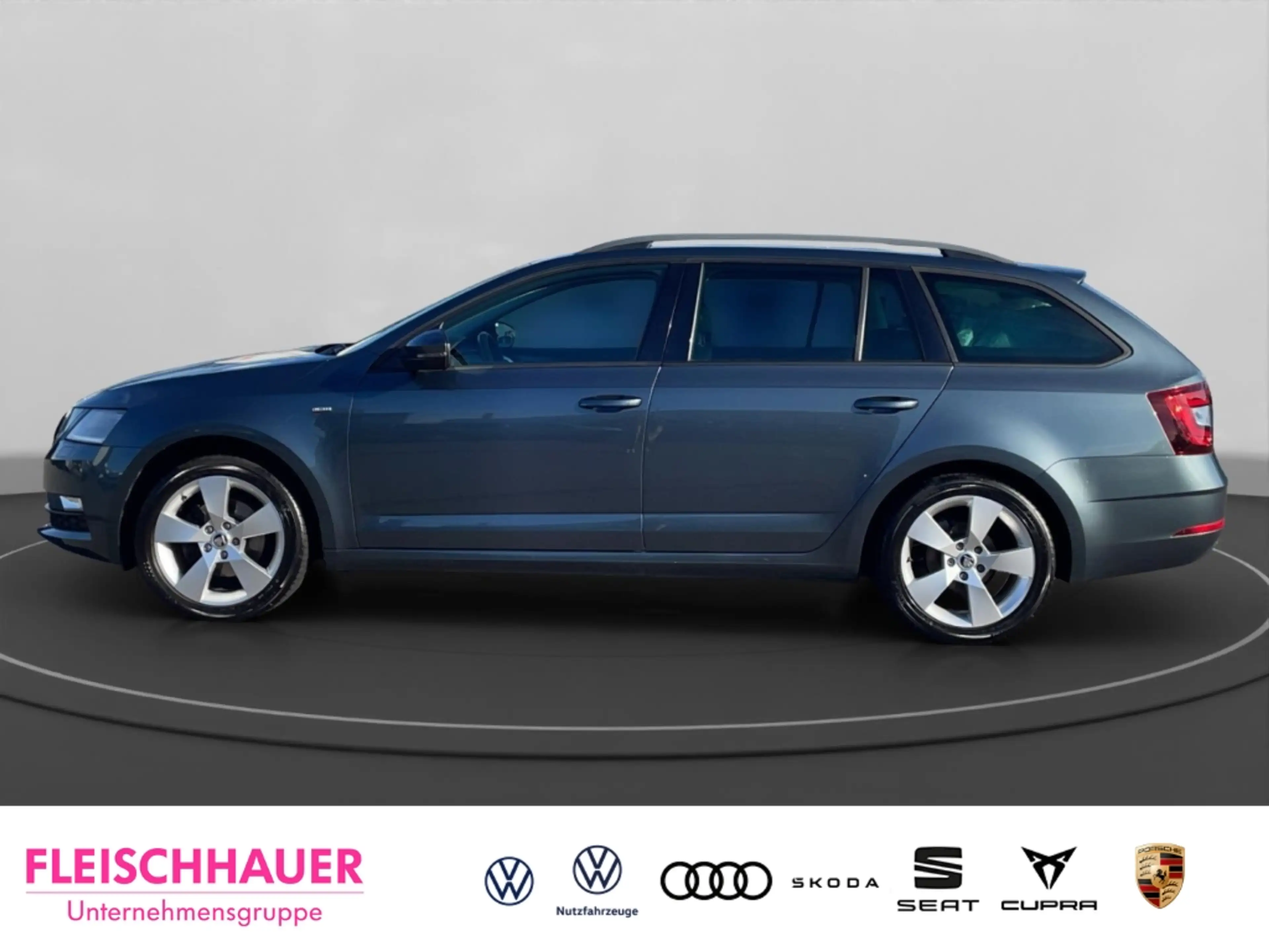 Skoda Octavia Combi 1.5 TSI Clever AHK Business Amundsen ACC LED — photo 3