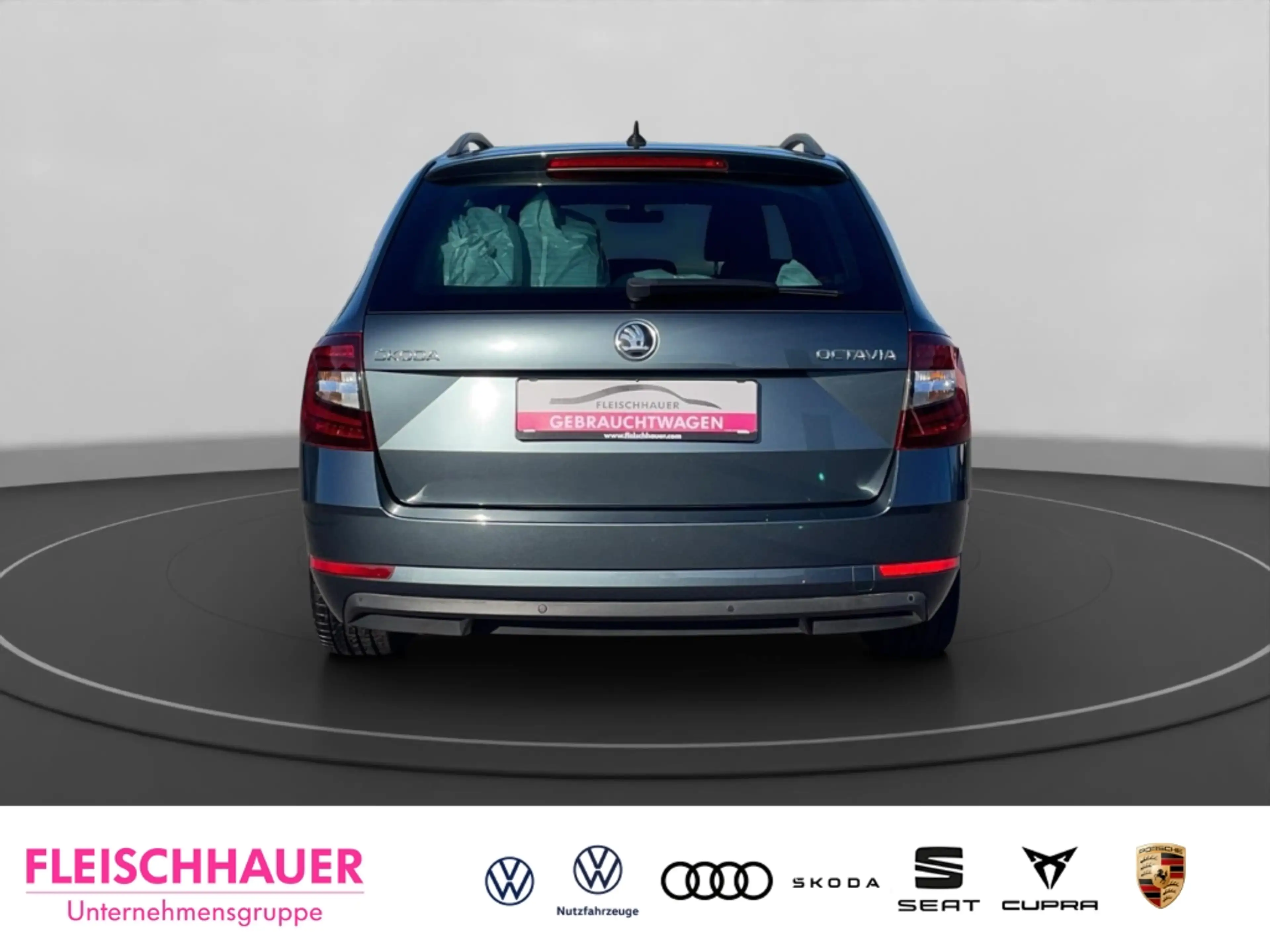 Skoda Octavia Combi 1.5 TSI Clever AHK Business Amundsen ACC LED — photo 6