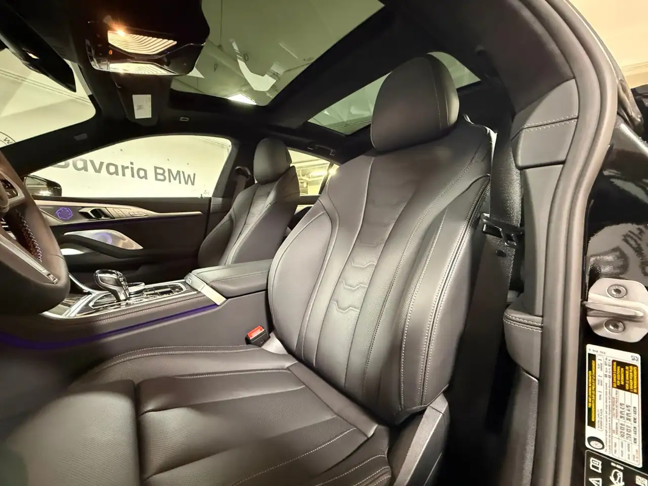 BMW 8 Series снимка BMW 8 Series
