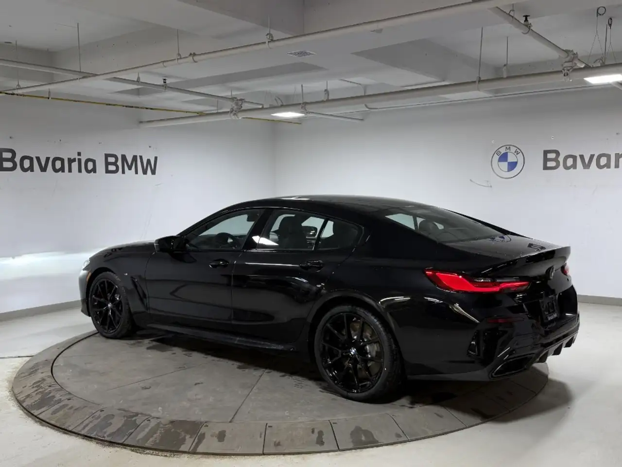 BMW 8 Series снимка BMW 8 Series