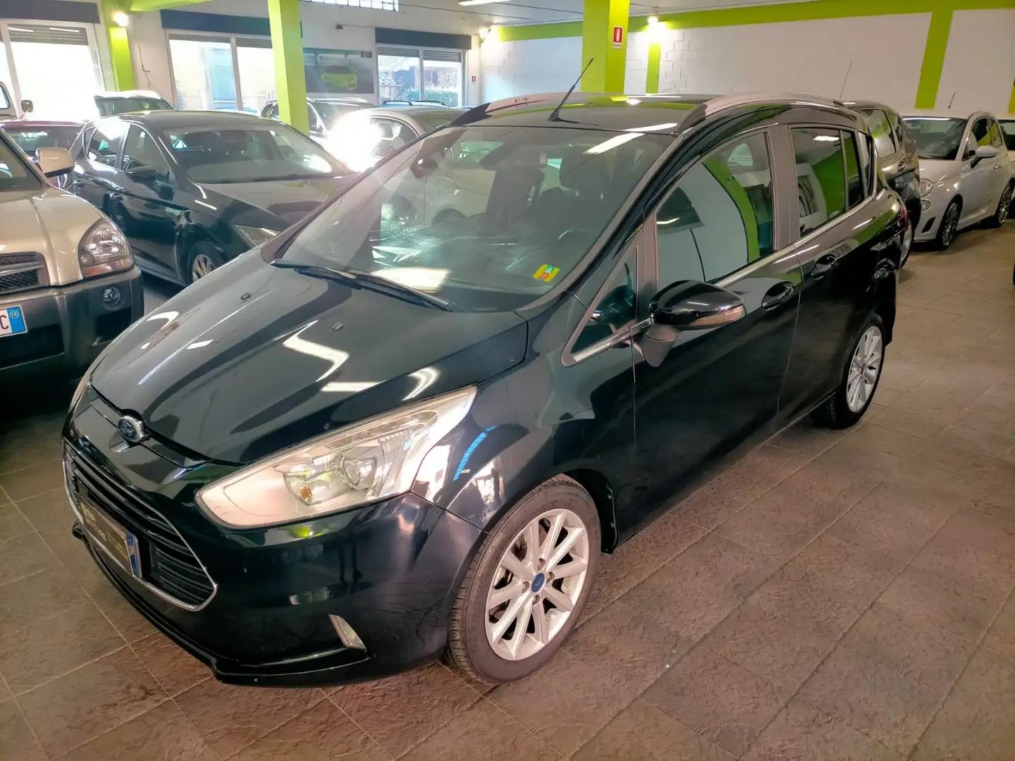 Ford B-Max B-Max 1.0 ecoboost Titanium X 100cv Unico P. Zwart - 1