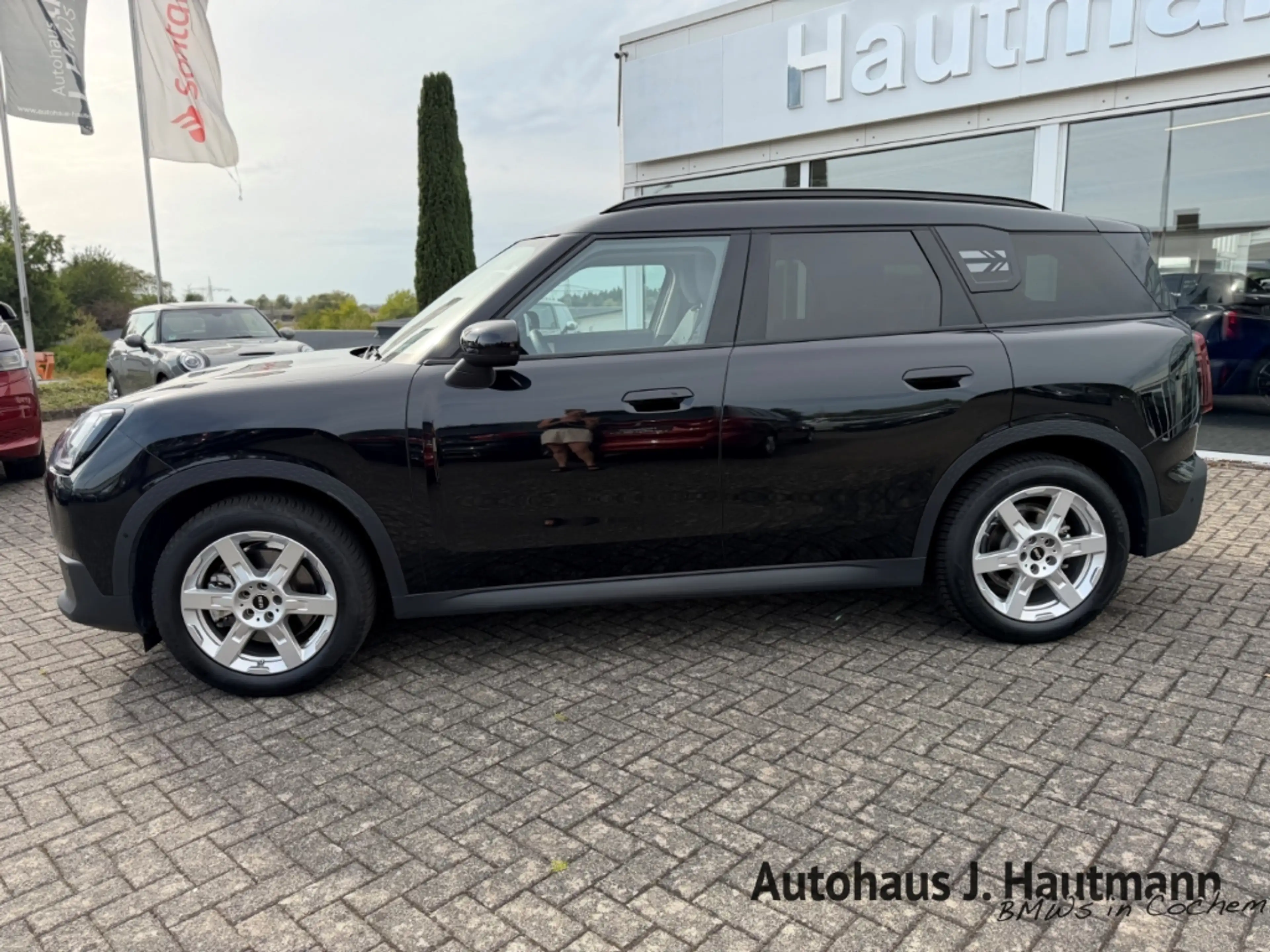 MINI Cooper Countryman Classic Trim +1.HAND+HUP+PANO+LM18''+ — photo 4