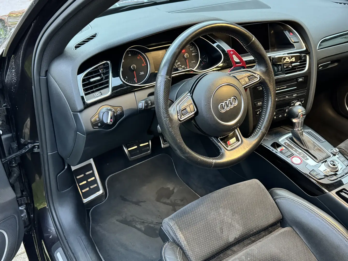 Audi A4 Avant 3.0 TDI DPF quattro S tronic line Sportpaket - 2