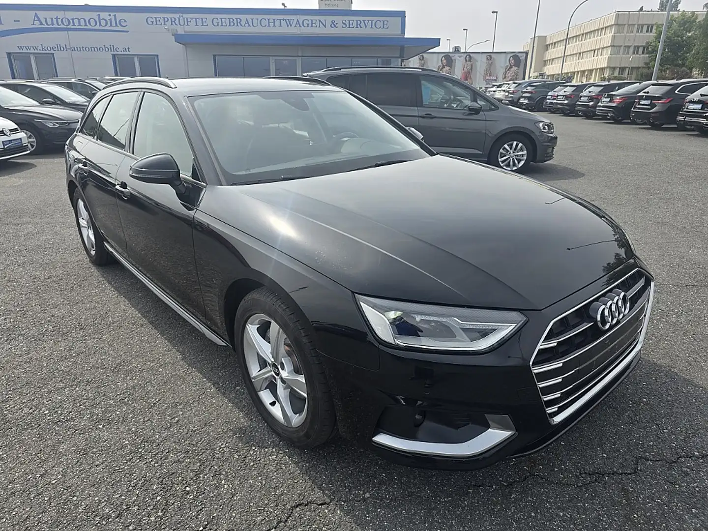 Audi A4 Avant 35 TDI advanced S-tronic Schwarz - 1