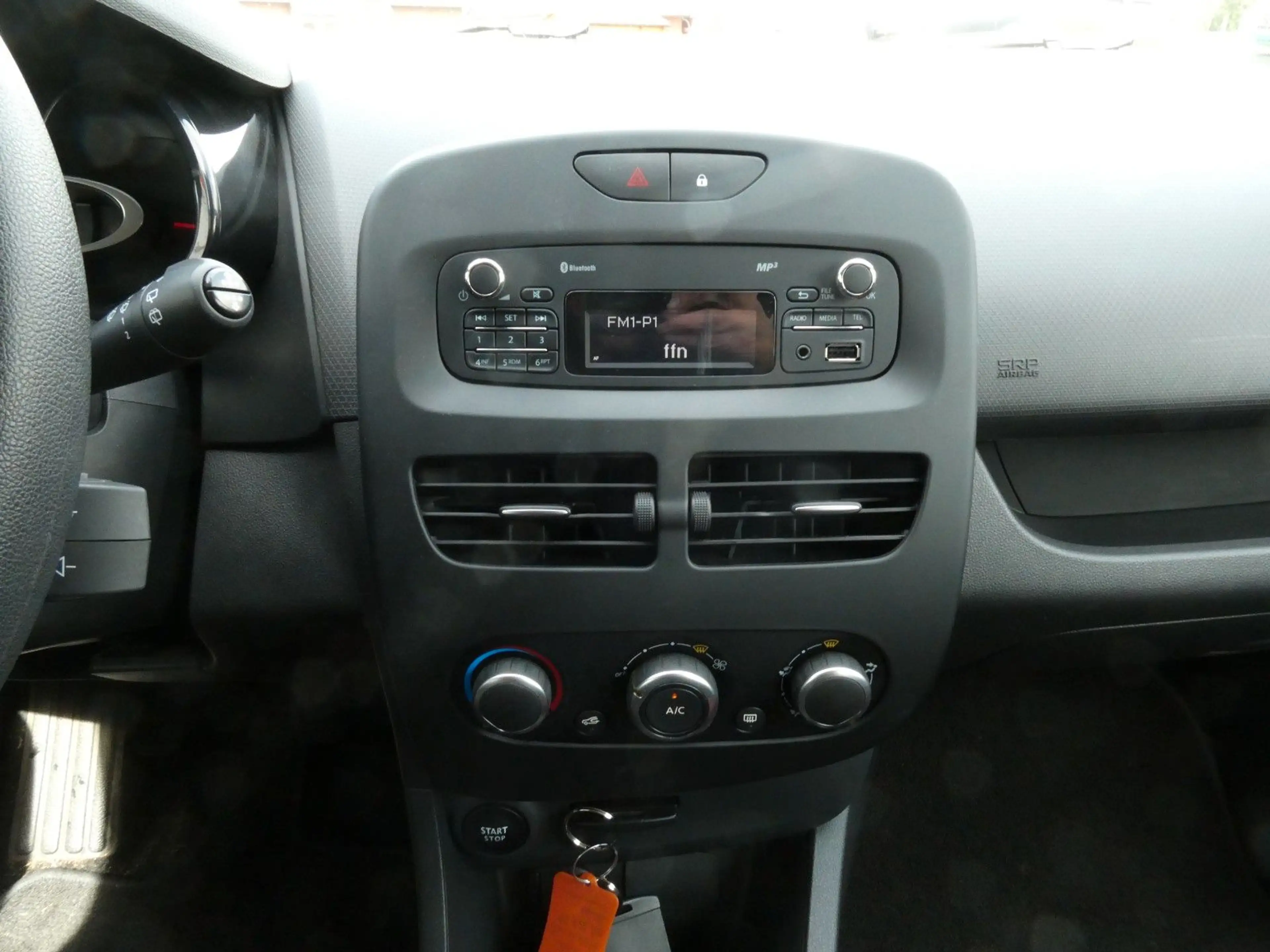 Renault Clio IV Life #1.HAND#ORIG.ERST 14 TKM#EURO 6# — photo 15