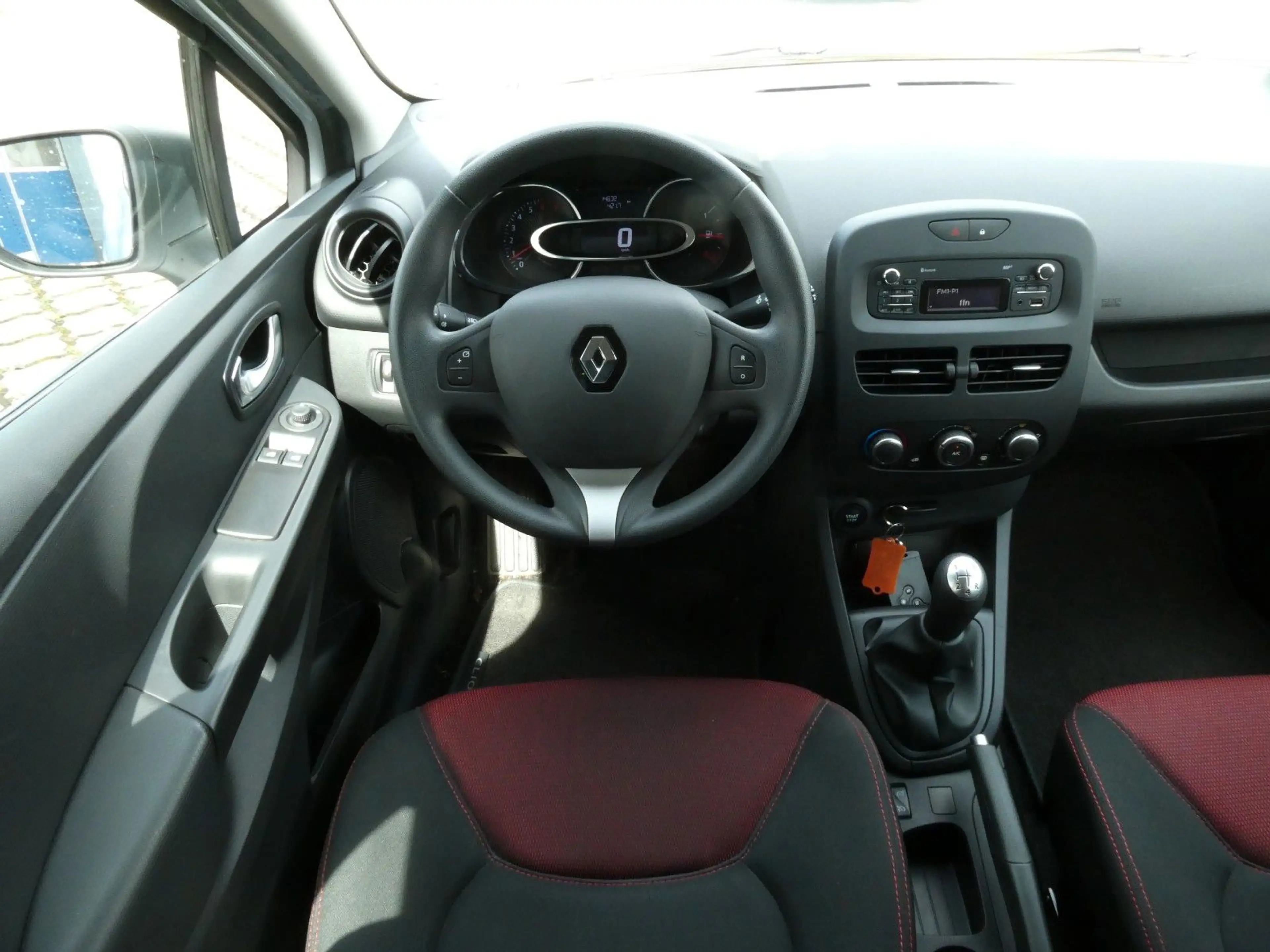 Renault Clio IV Life #1.HAND#ORIG.ERST 14 TKM#EURO 6# — photo 14