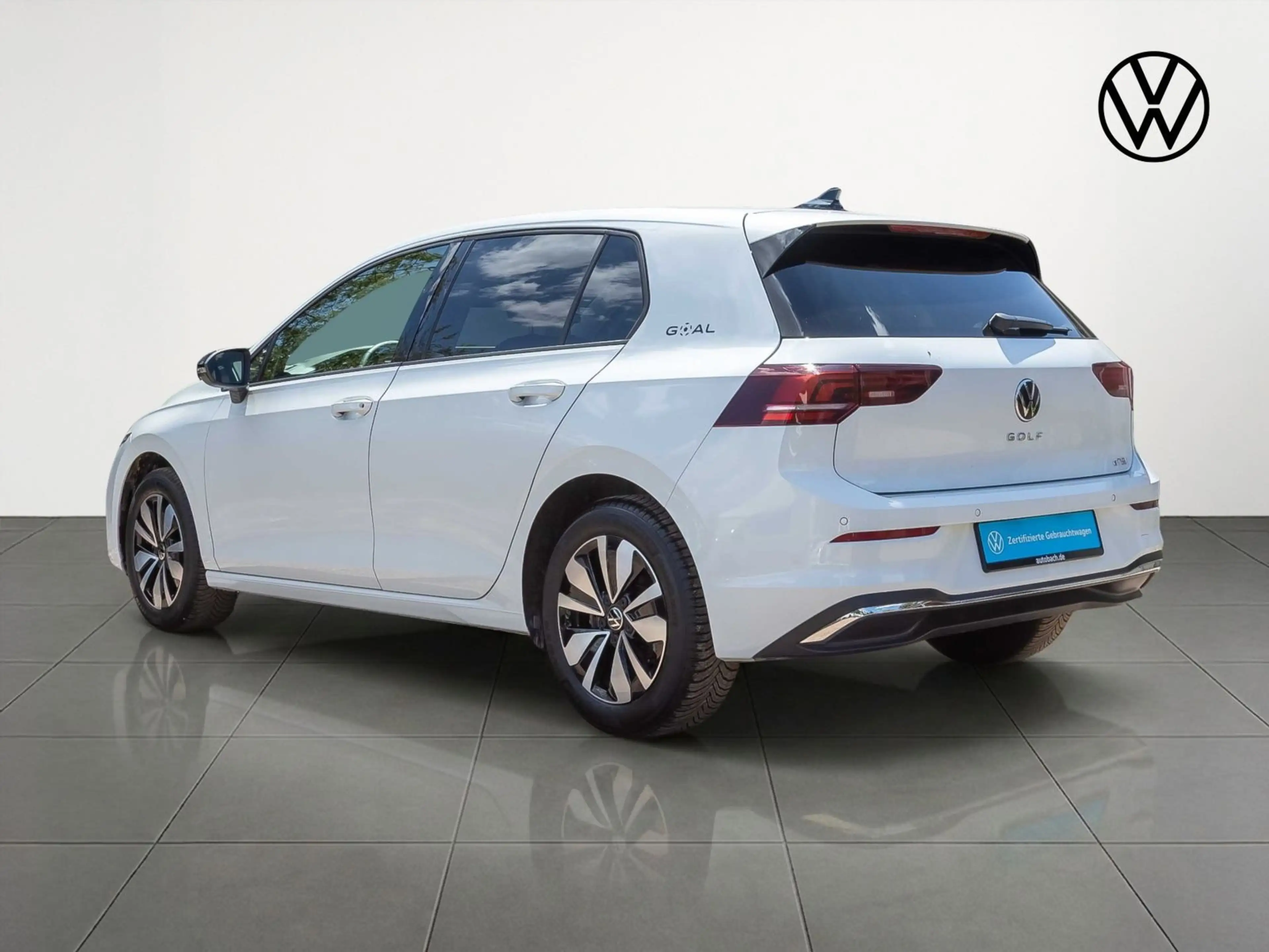 Volkswagen Golf VIII Goal 1.5 eTSI DSG Navi LED ACC EPH AHK — photo 5