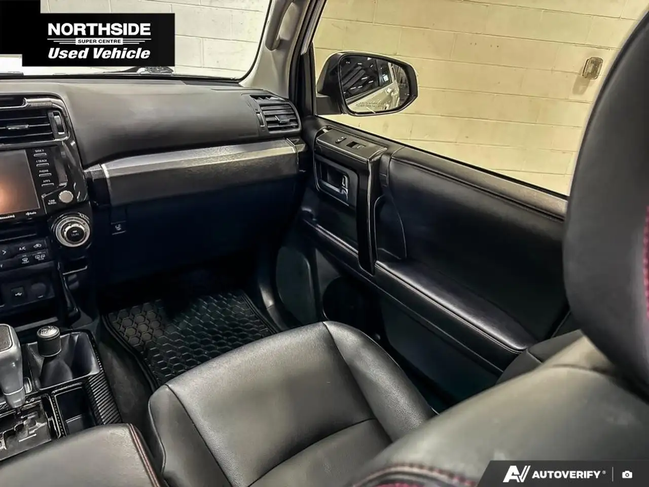 Toyota 4-Runner снимка Toyota 4-Runner