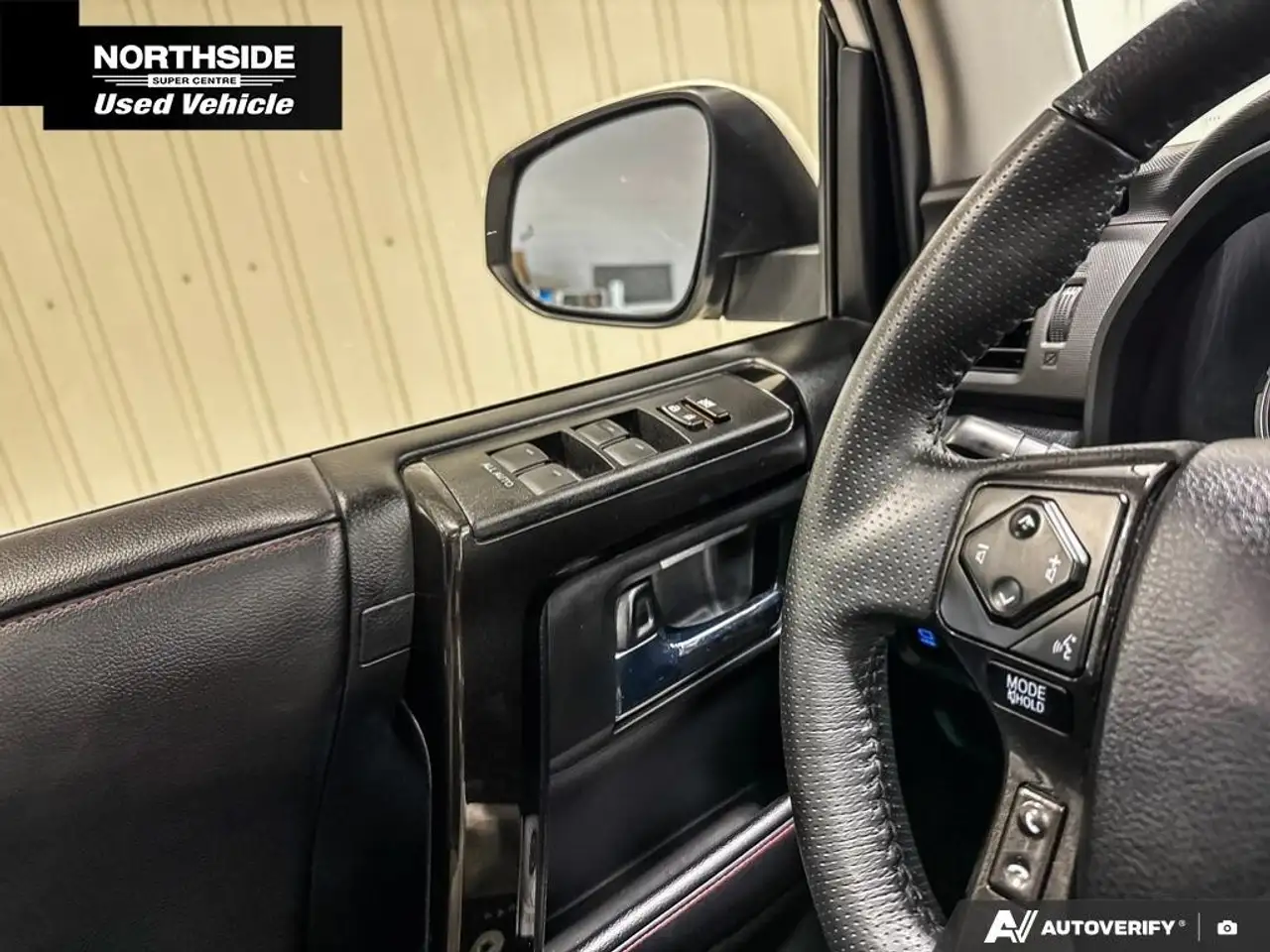 Toyota 4-Runner снимка Toyota 4-Runner