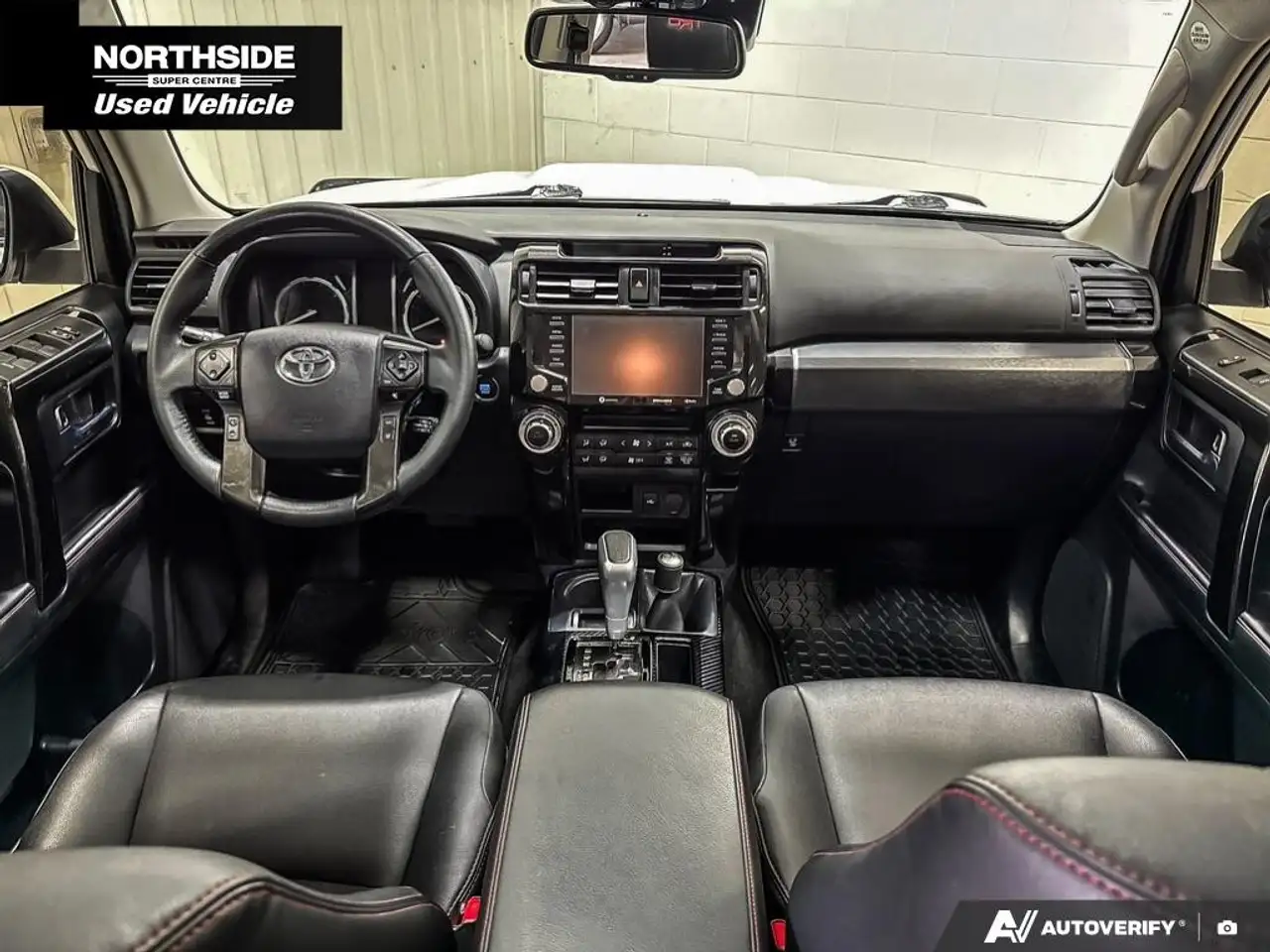 Toyota 4-Runner снимка Toyota 4-Runner