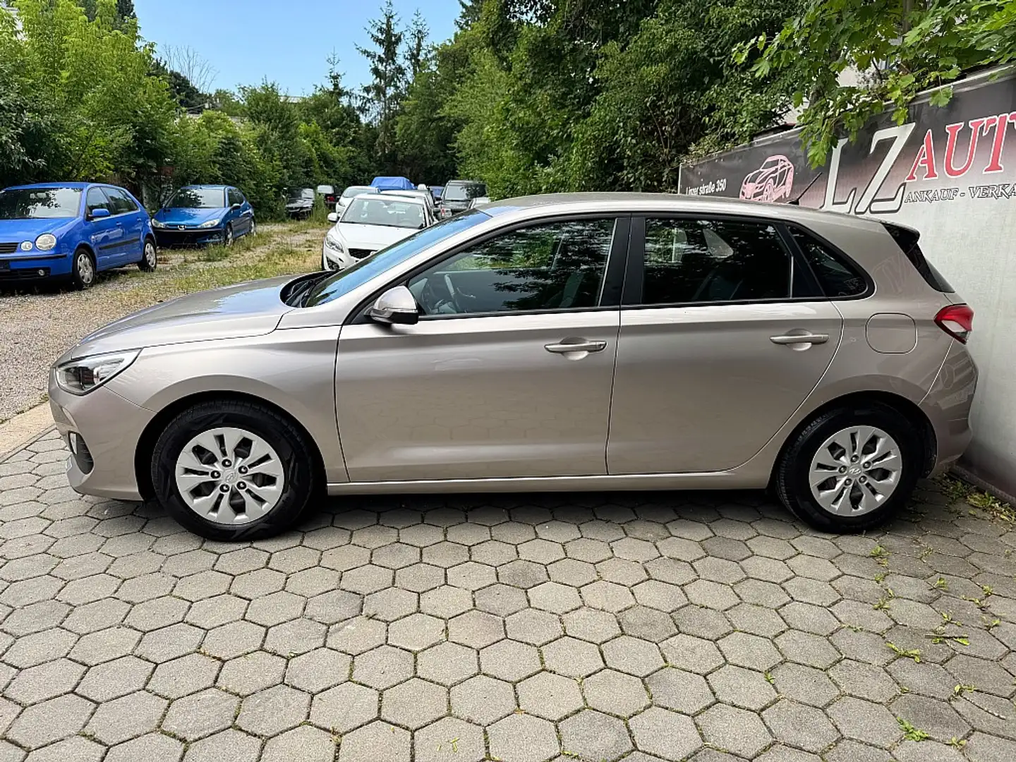 Hyundai i30 1,4 MPI Level 2 Silber - 2