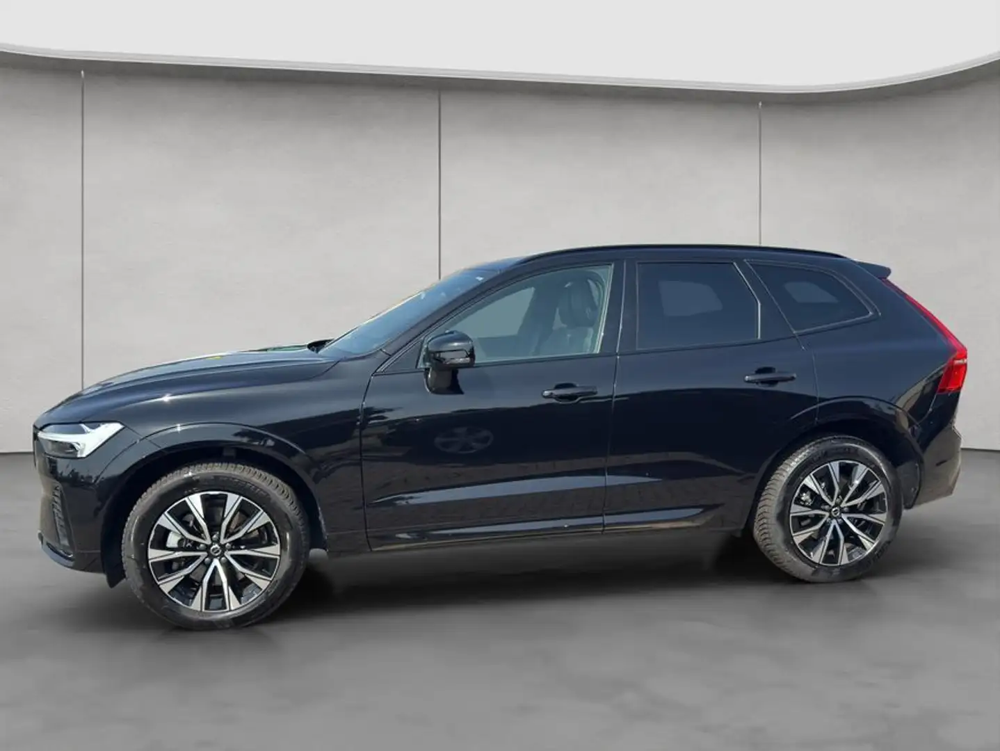 Volvo XC60 XC60 B5 AWD Plus-Dark Aut PilotAssist BLIS AHK H&K Schwarz - 2