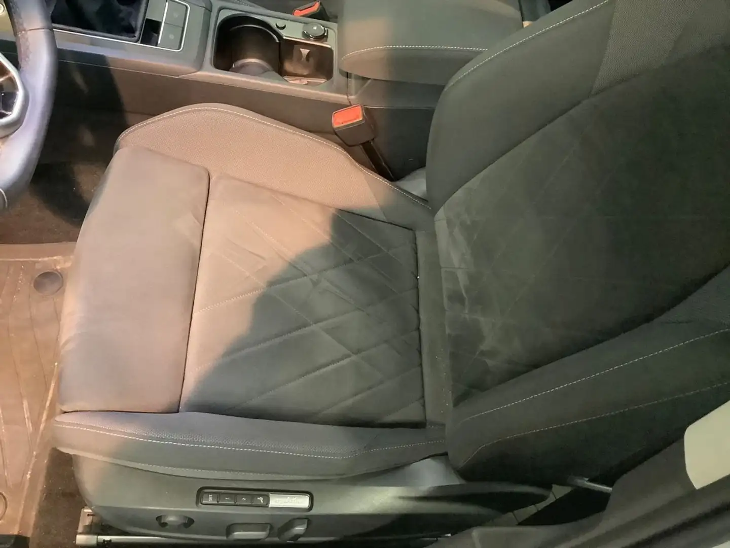 Volkswagen Golf 1.5 TSI ACT Style unfall frei Weiß - 2