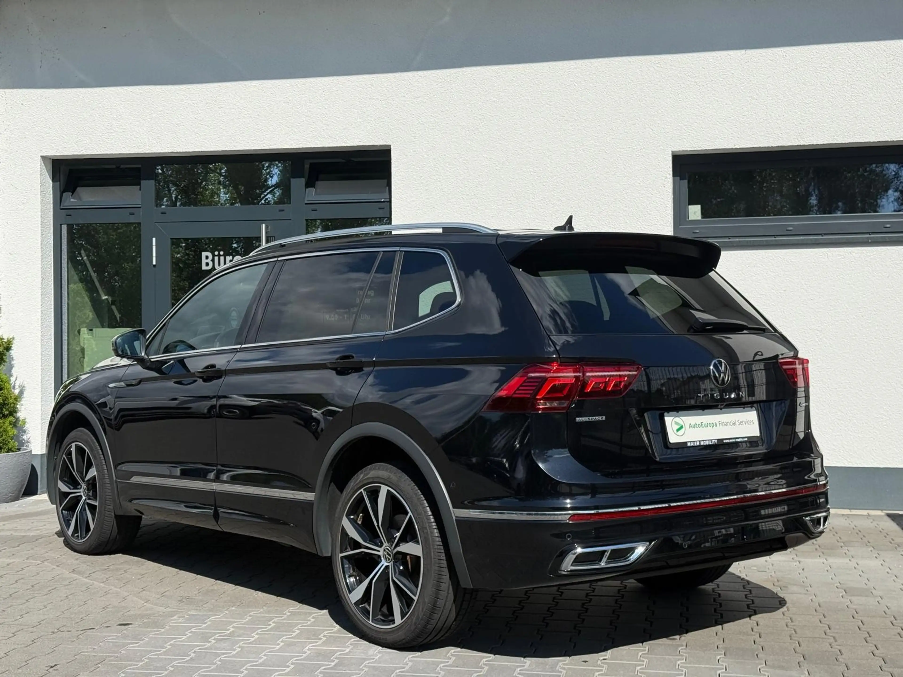 Volkswagen Tiguan Allspace R-Line 4M MATRI+ACC+PANO+360+AHK — photo 6