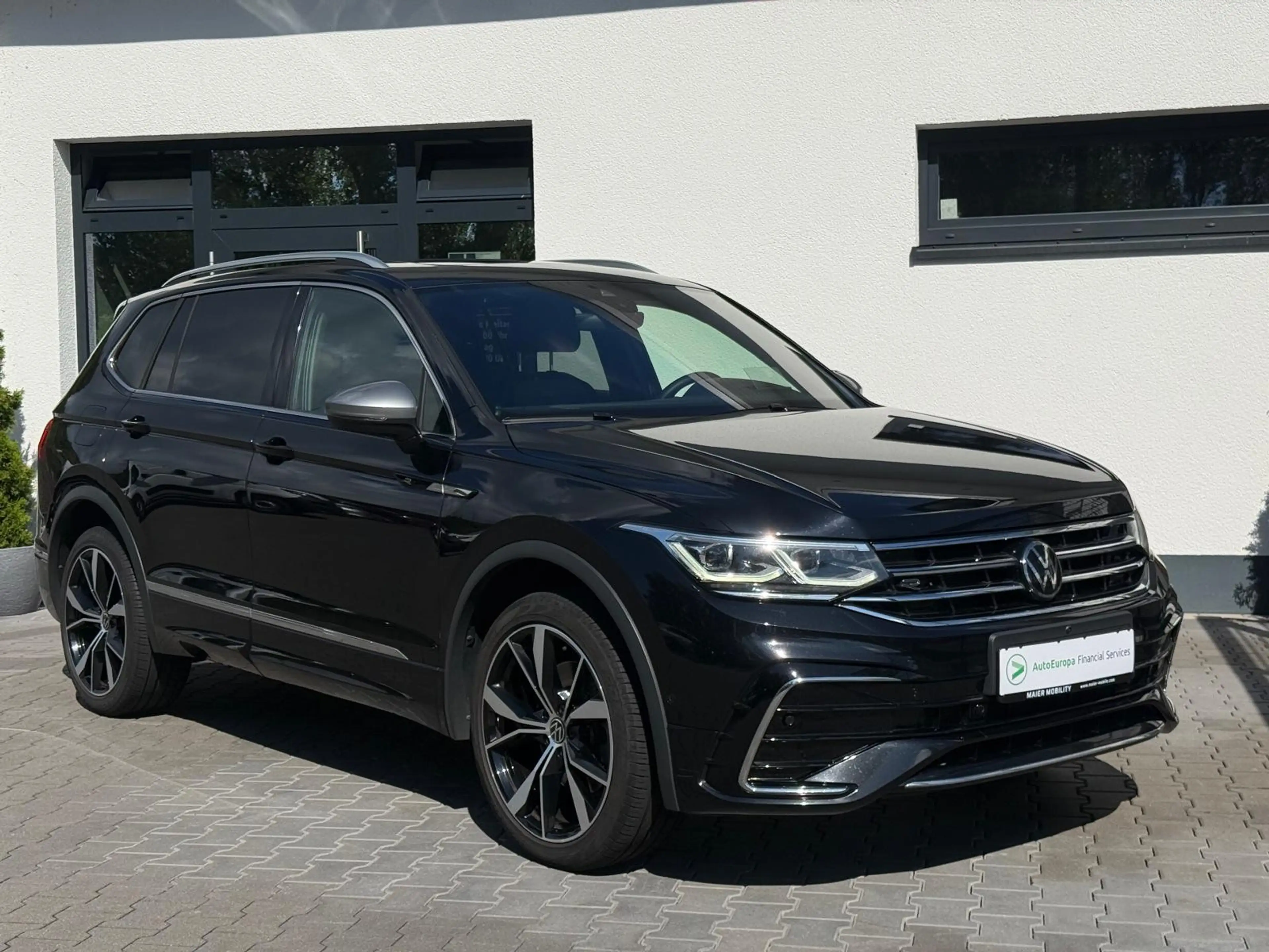 Volkswagen Tiguan Allspace R-Line 4M MATRI+ACC+PANO+360+AHK — photo 3