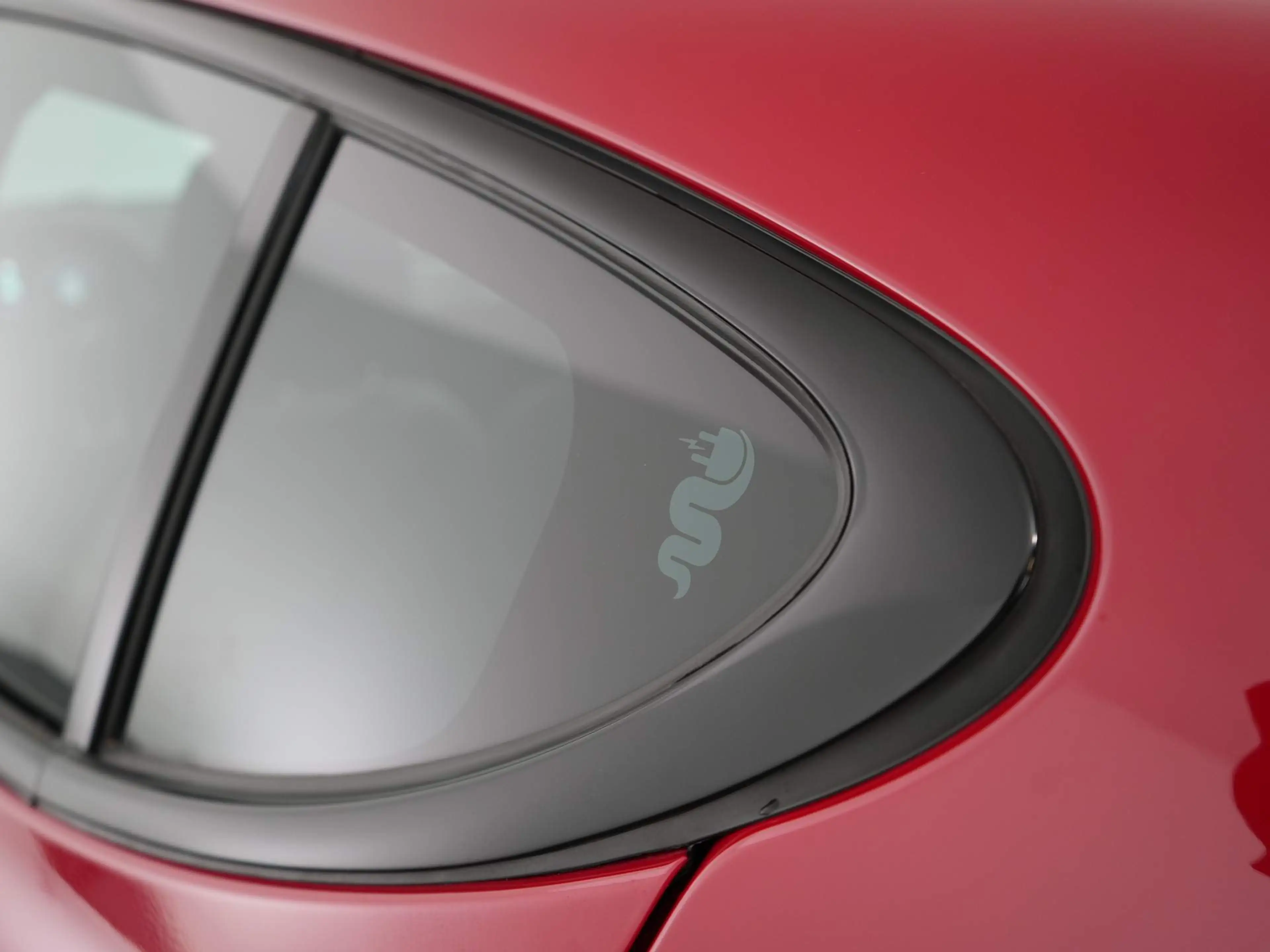 Alfa Romeo Tonale 1.3T PHEV Veloce — photo 30