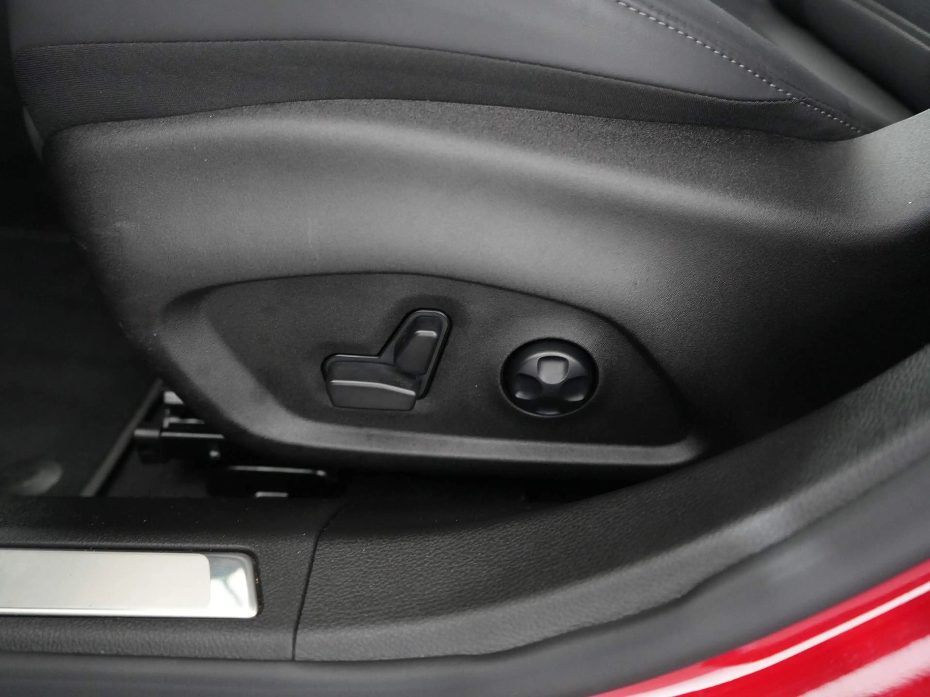 Alfa Romeo Tonale 1.3T PHEV Veloce — photo 20