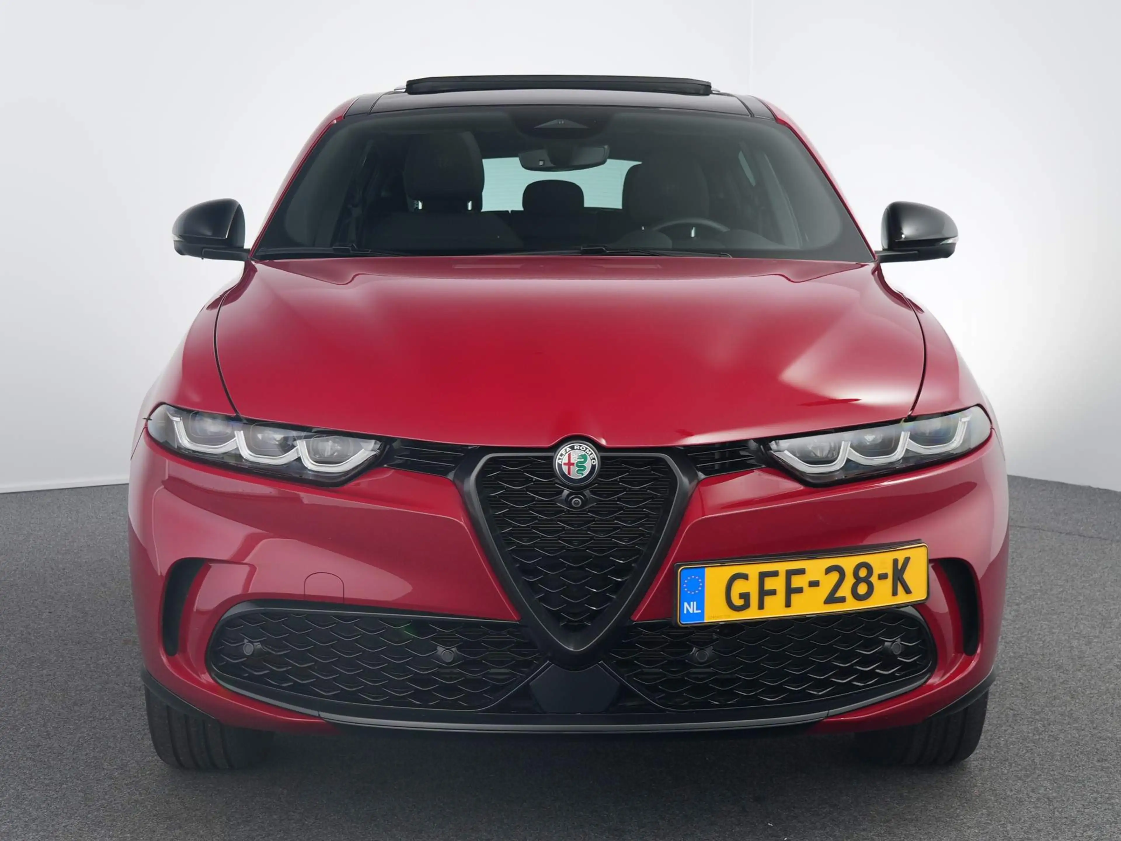 Alfa Romeo Tonale 1.3T PHEV Veloce — photo 5