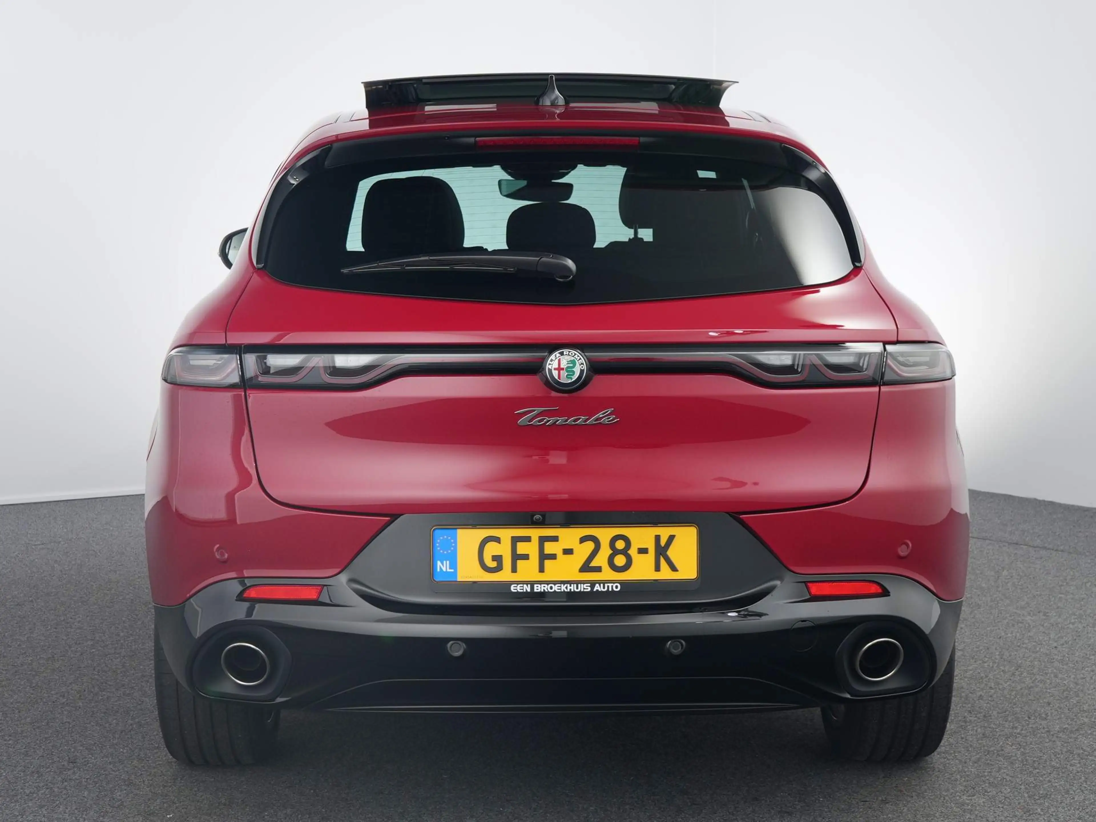 Alfa Romeo Tonale 1.3T PHEV Veloce — photo 6